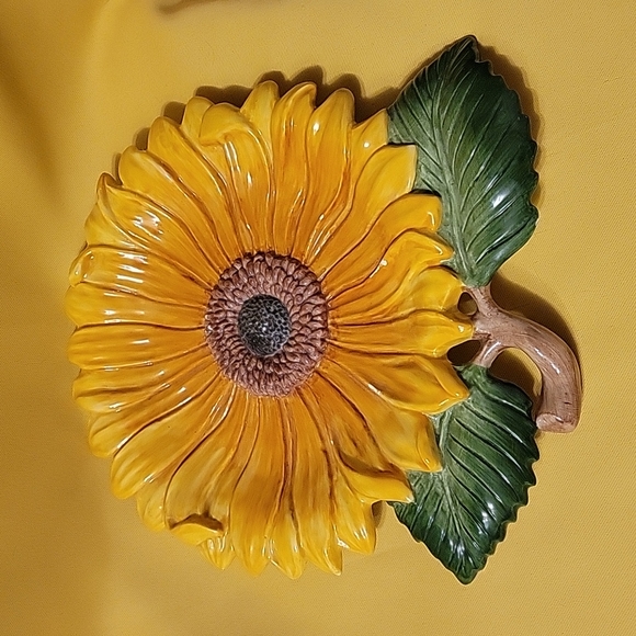 Fitz and Floyd Other - Fitz and Floyd Essentials Bountiful Blossoms Sunflower Plate